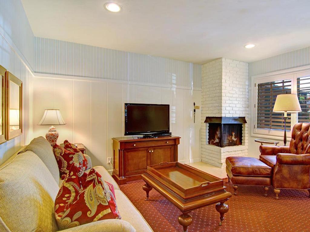 Wayside Inn Carmel-by-the-Sea Экстерьер фото