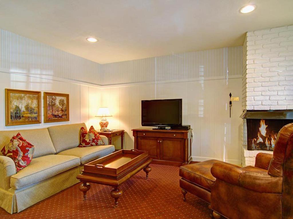 Wayside Inn Carmel-by-the-Sea Экстерьер фото