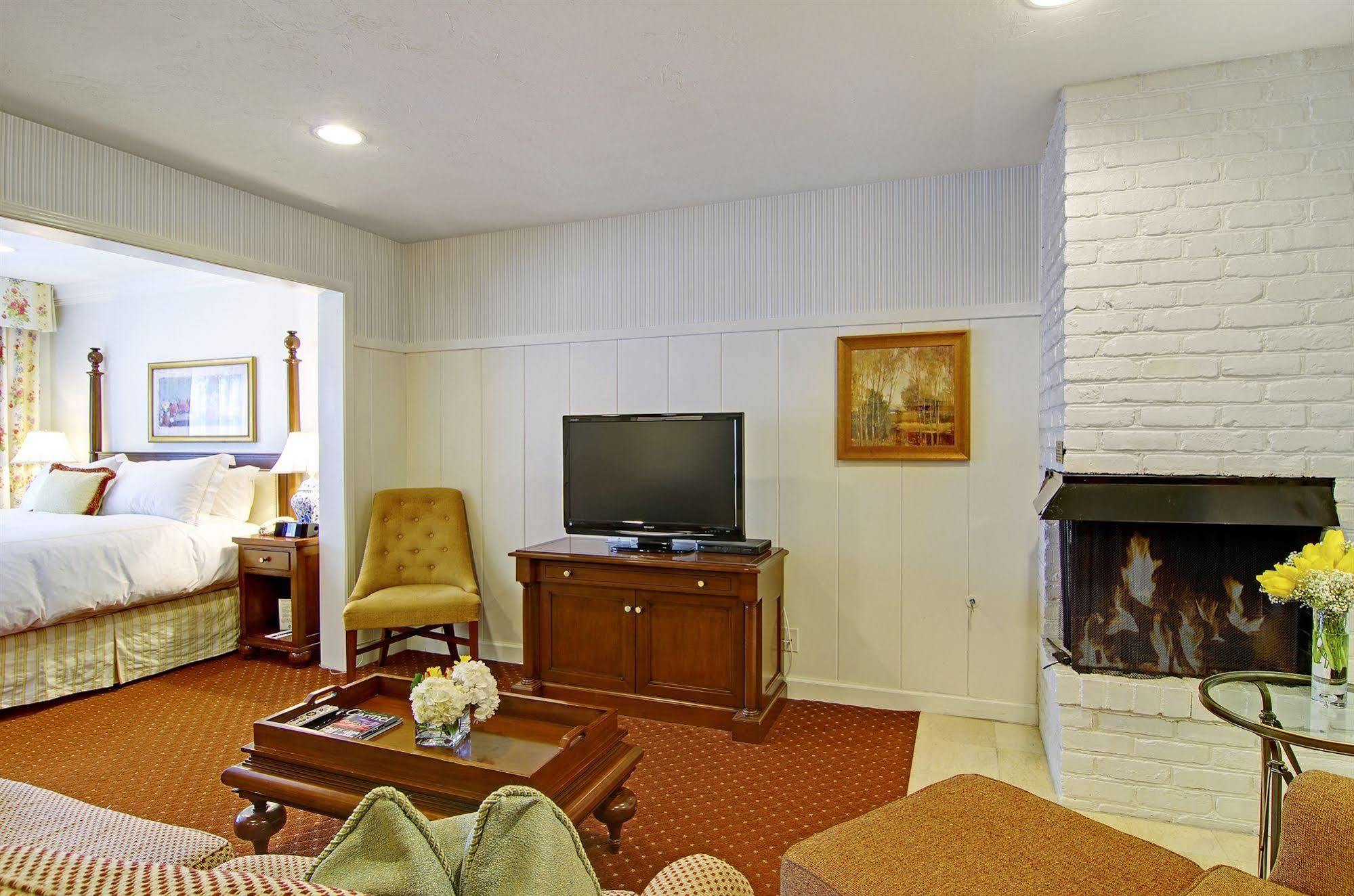Wayside Inn Carmel-by-the-Sea Экстерьер фото