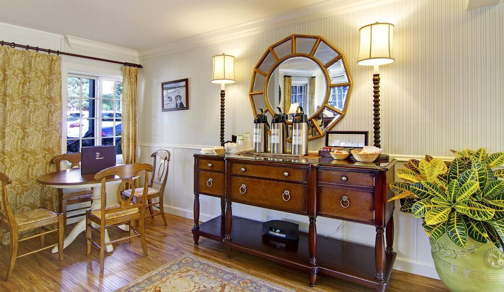 Wayside Inn Carmel-by-the-Sea Экстерьер фото